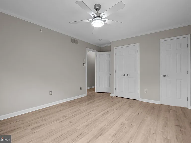 115 Goldfinch Ct #237 — Photo 16