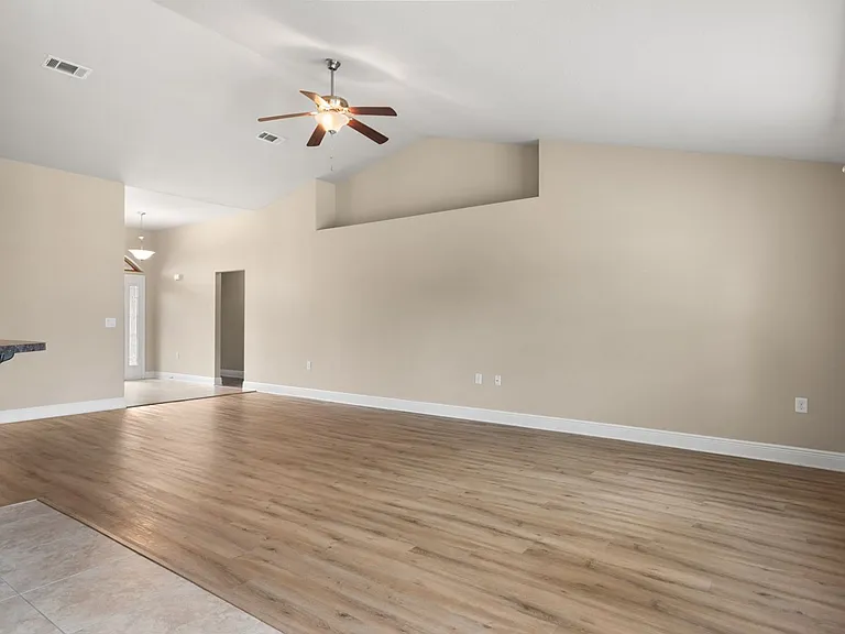 4599 Belvedere Cir — Photo 4