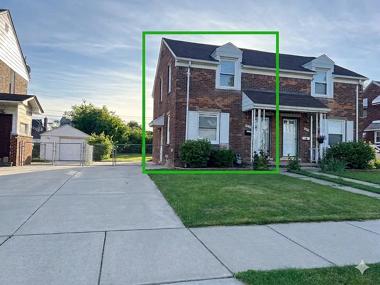 7637 Manor Ave — Photo 1