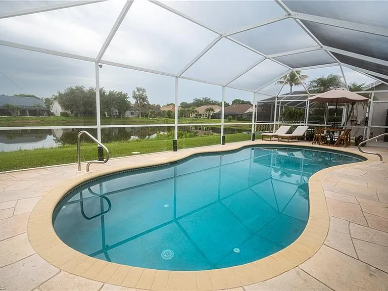 7712 Citrus Hill Ln — Photo 43