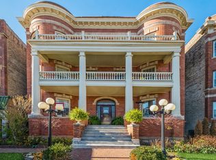 4012 N Sheridan Rd #3N, Chicago, IL 60613