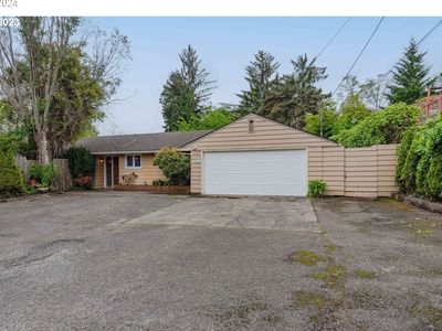 1025 Redwood Ave, Coos Bay, OR, 97420