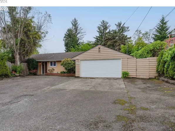 1025 Redwood Ave, Coos Bay, OR 97420