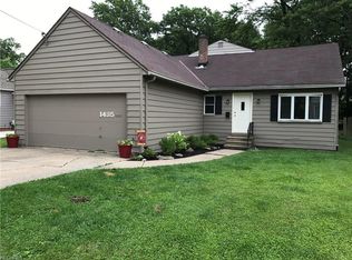 1435 Canterbury Rd, Westlake, OH 44145