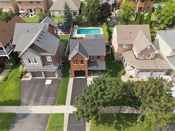 3rd image of 73 Russell Barton Ln