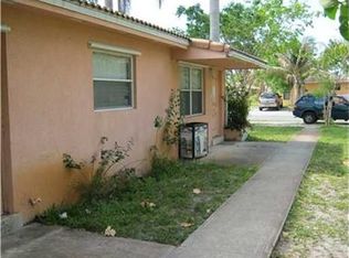 48 SW 12th St, Dania, FL 33004