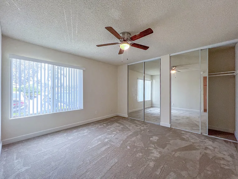 7516 Parkway Dr #1E — Photo 4