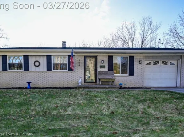 304 John St, Holly, MI 48442