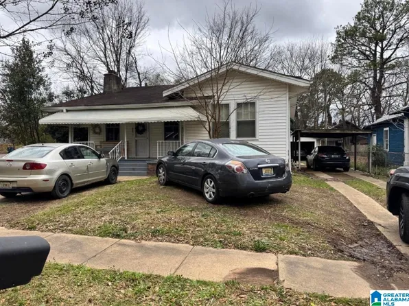 609 42nd St, Fairfield, AL 35064
