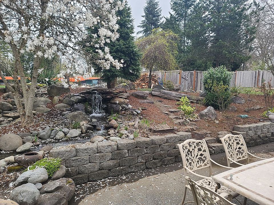 2nd image of 21722 SE 258th St