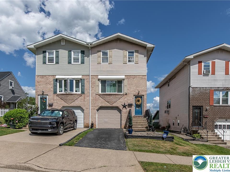 1st image of 214 10th Ave
