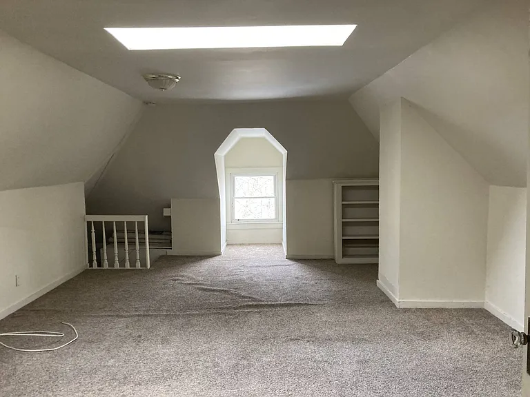 1049 Park Ave #2 — Photo 9