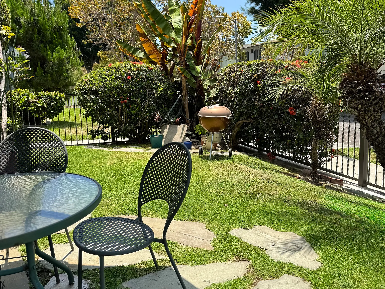 2 bed, 800 sqft, $2,550 — Photo 4