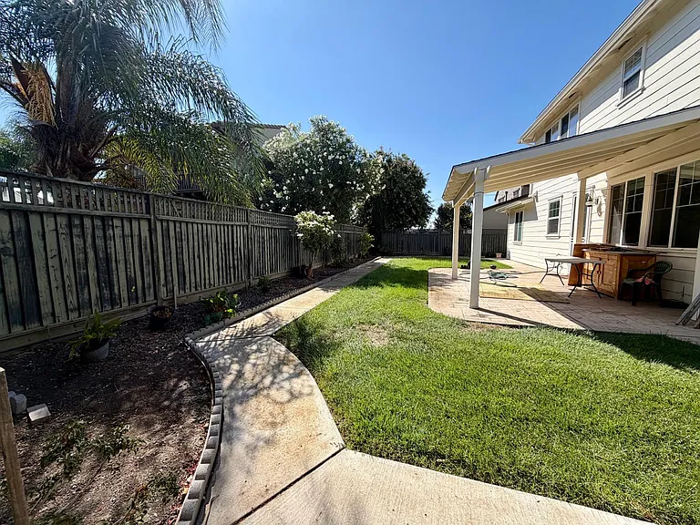 1326 Remington Ct — Photo 30
