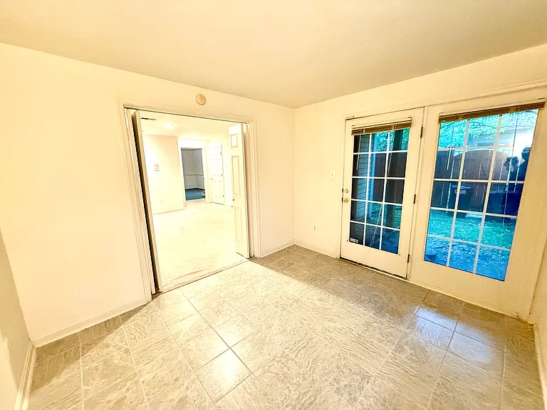 4028 Heatherstone Ct — Photo 37