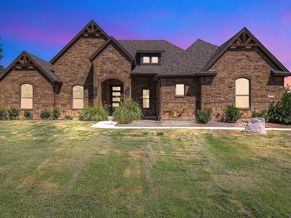 1st image of 4056 Overlook Way