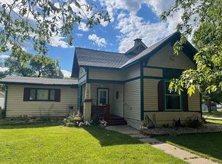 1443 Ivy Ave, Crete, NE 68333