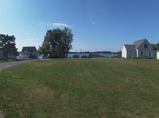 6642 Spinnaker Rd, Crystal, MI 48818