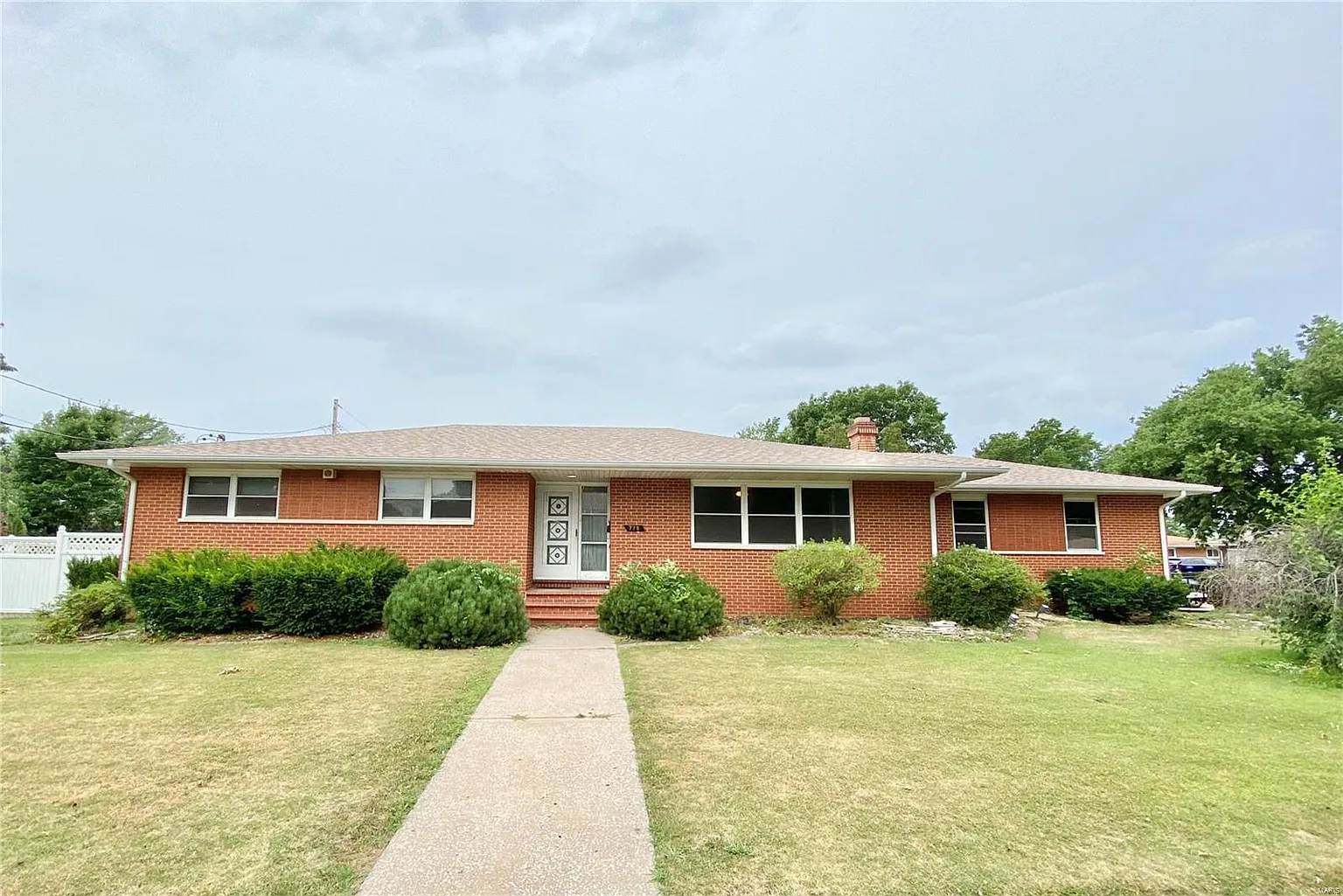 778 Purvis Dr photo 1