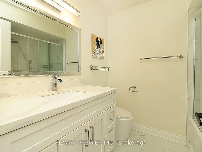 27 Prairie Dunes Pl — Photo 17
