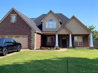 505 Valhalla Dr, Muskogee, OK 74403