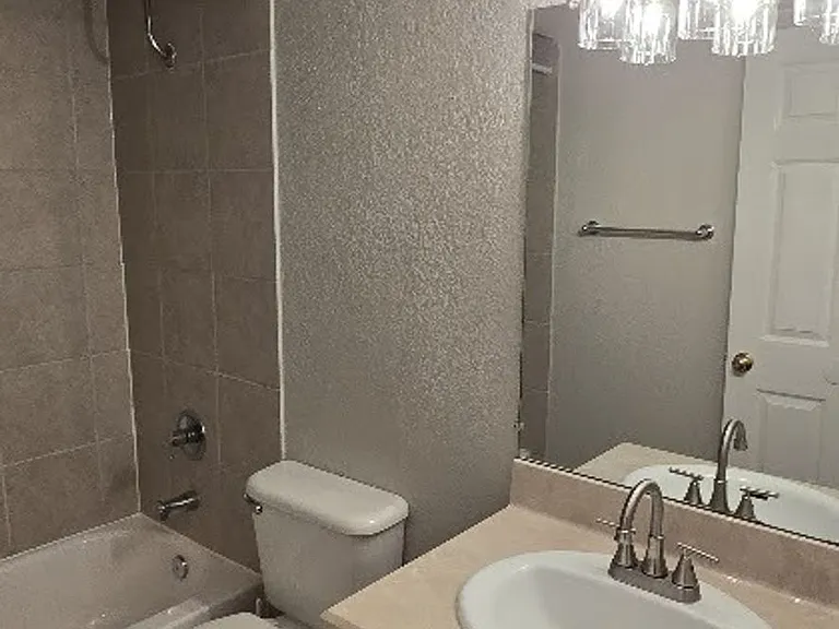 801 Wheelock St — Photo 3