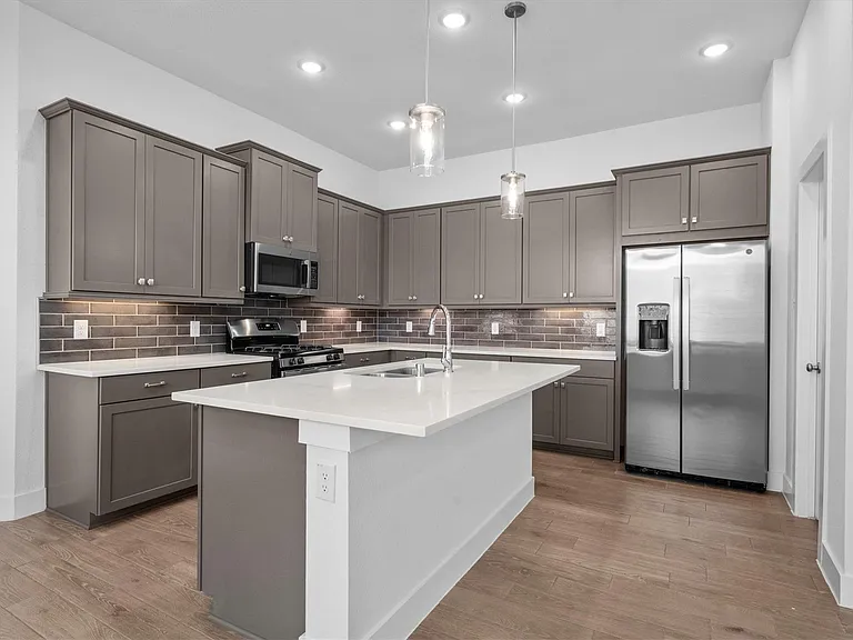 120 Red Cascade Ct — Photo 11