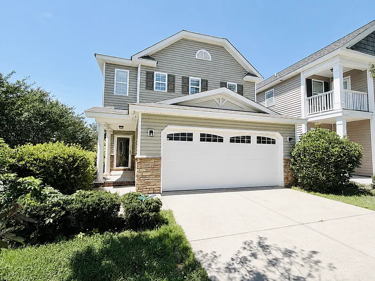 312 Ashmore Ln — Photo 1