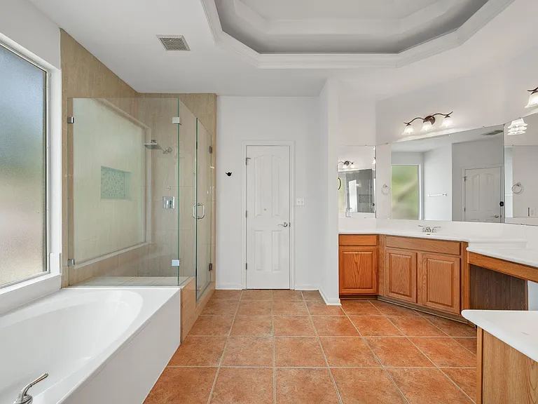 6920 Larue Belle Cv — Photo 25