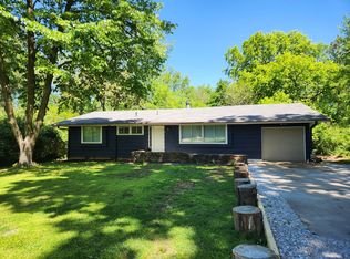2010 W Ora Dr, Fayetteville, AR 72701