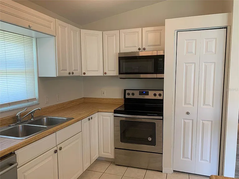 1875 Vamo Dr — Photo 9