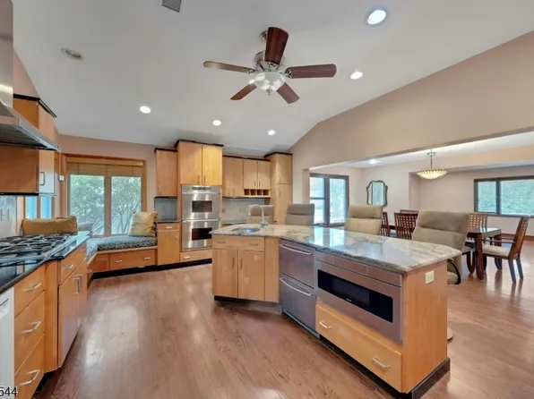 8 Marlo Road, Livingston Twp., NJ 07039
