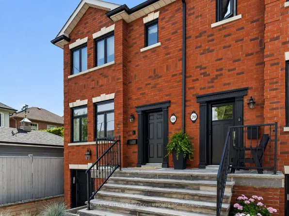 18 Joicey Blvd, Toronto, ON M5M 2S7