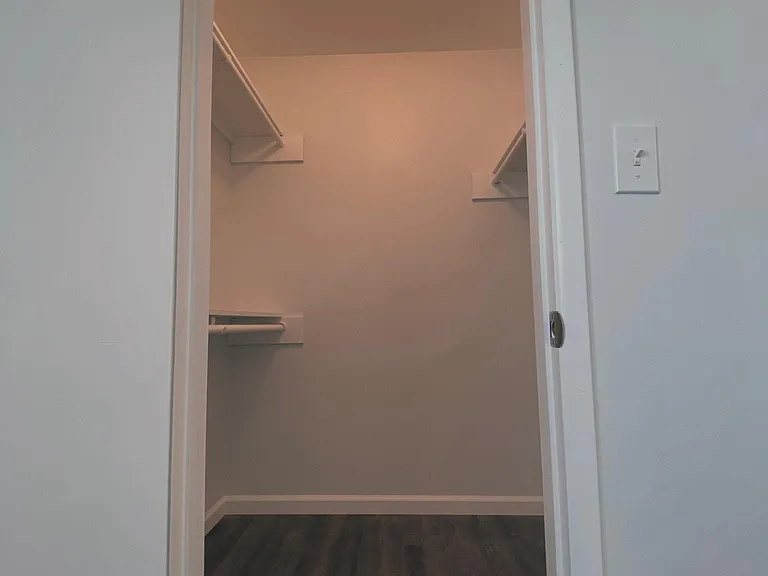 1816 Marshallfield Ln #B — Photo 12