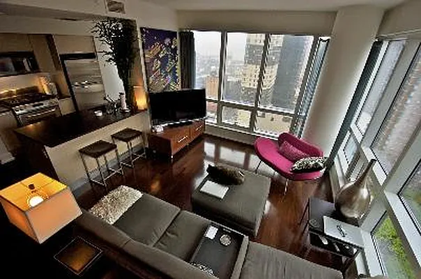 Rented by Corcoran | media 6