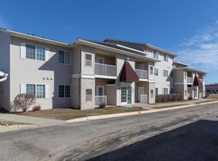 3714 9th St NW UNIT B, Rochester, MN 55901