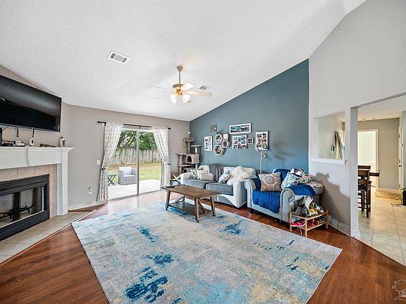 3rd image of 7383 Peterson Ln