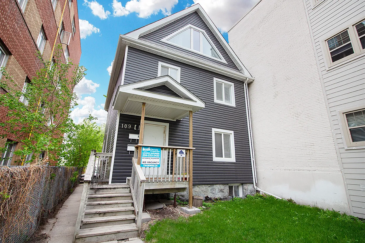 109 Clarke Street — Photo 1