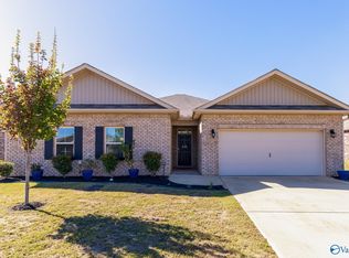 24823 Delilah Cir, Athens, AL 35613