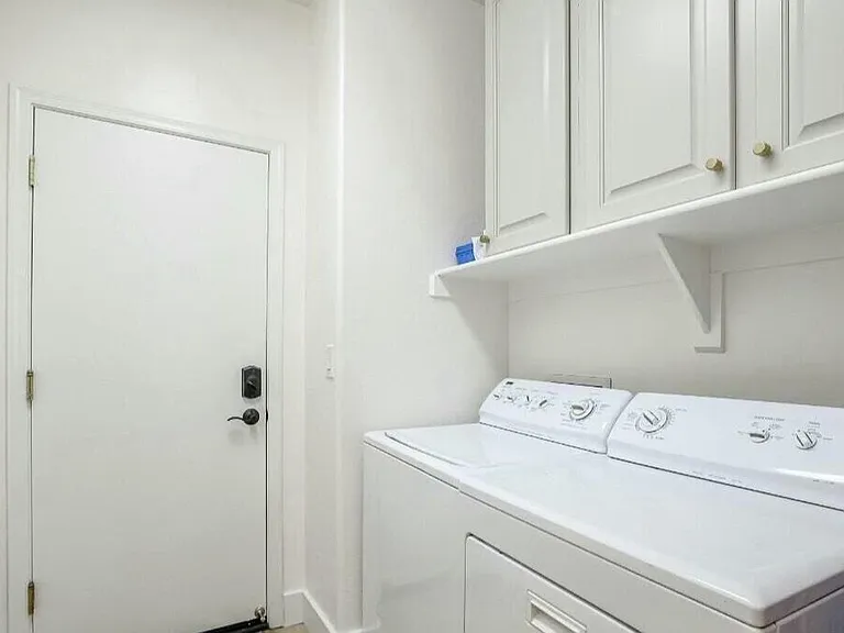 2423 W Shadow Glen Ct — Photo 11