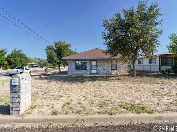 324 W Ave S, San Angelo, TX 76903