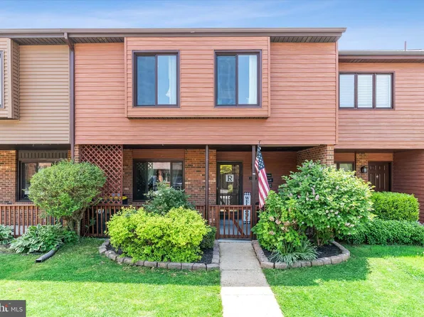 5432 Pinehurst Dr, Wilmington, DE 19808