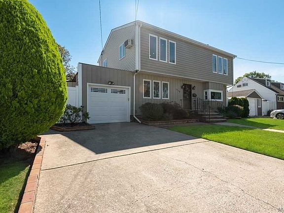 2nd image of 2128 Erma Dr