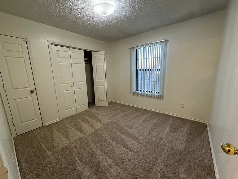 801 SE 4th St #103 — Photo 20