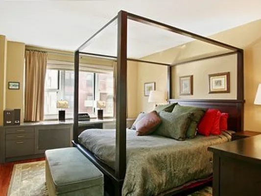 Sold by Corcoran | media 13