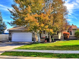 9747 S Iron Gate Rd, South Jordan, UT 84095