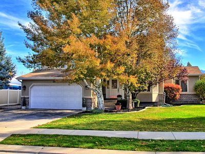 9747 S Iron Gate Rd, South Jordan, UT, 84095
