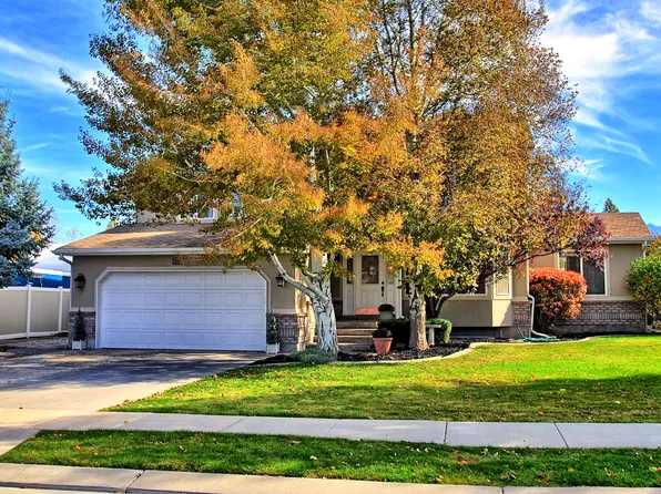 9747 S Iron Gate Rd, South Jordan, UT 84095