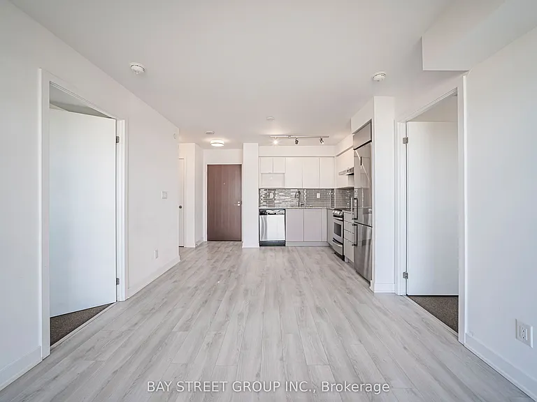 160 Flemington Rd #1020 — Photo 30