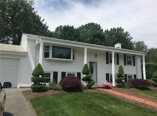 67 Lake Garden Dr, Cranston, RI 02920